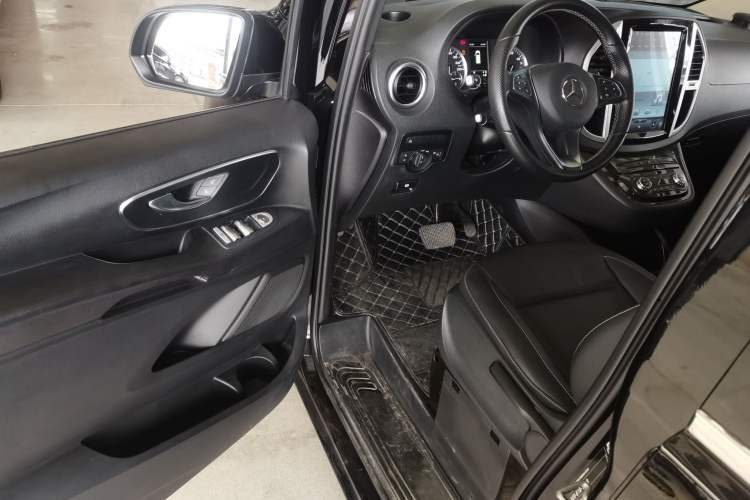 Used Mercedes-Benz Vito 2018 2.0T Business Version China VI Emission Standard
