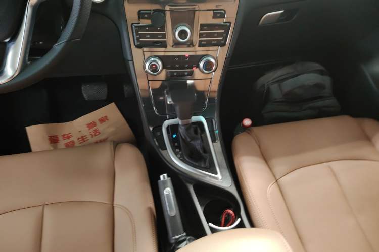 Used Brilliance V5 2016 1.5T Automatic Two-Wheel Drive Smart Version