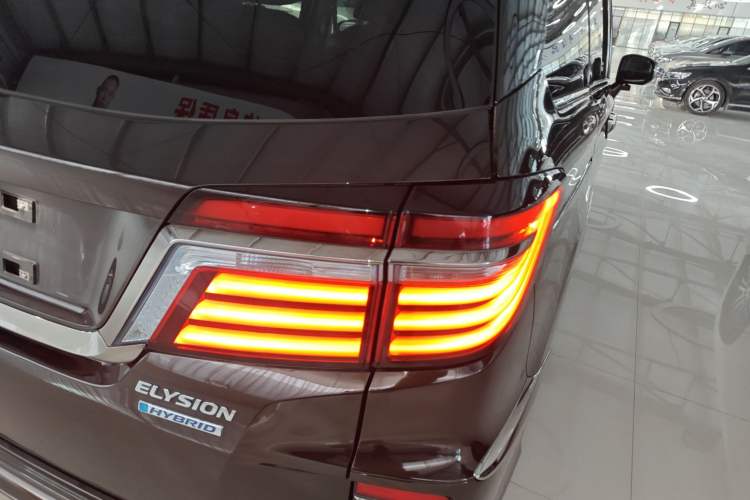 Used Honda Elysion 2019 2.0L Hybrid Luxury Edition