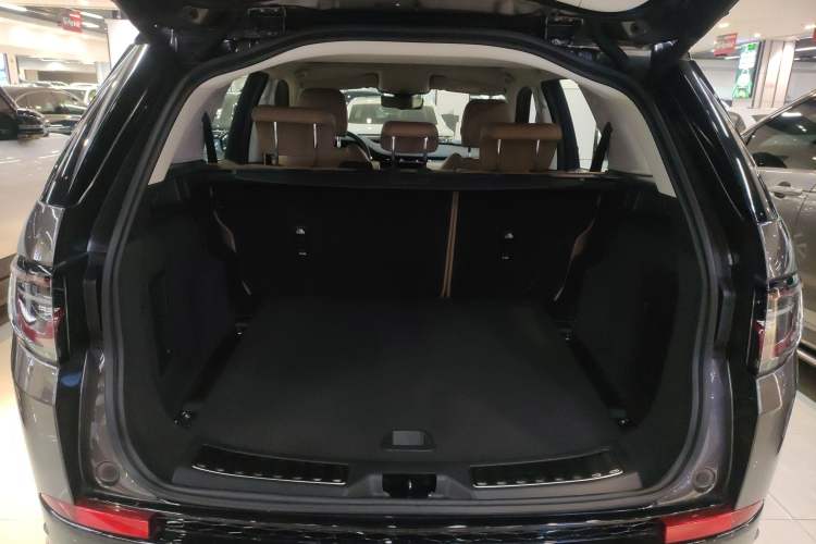 Used Land Rover Discovery Sport 2024 Luxury Custom Edition
