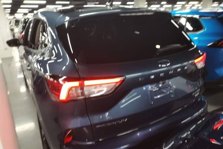 Used Ford Escape 2020 EcoBoost 245 Two-Wheel Drive Smart & Enjoyment Model
