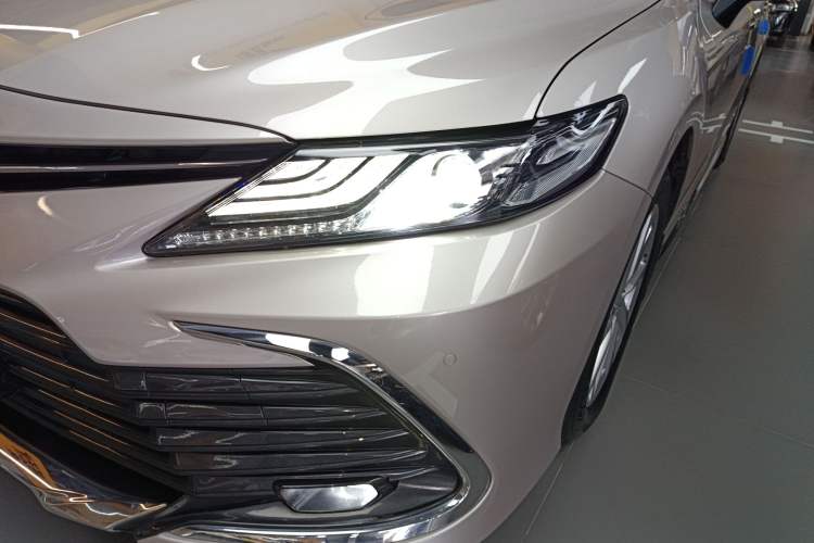 Used Toyota Camry 2023 2.0G Luxury Edition
