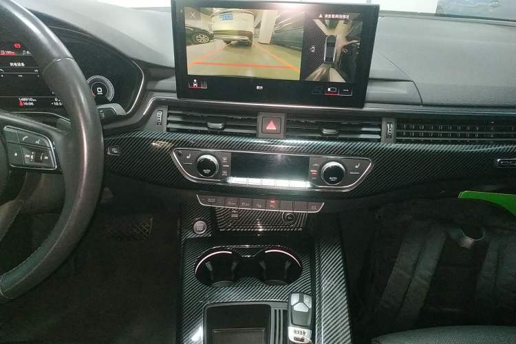 Used Audi A4L 2020 40 TFSI Luxury Dynamic Model
