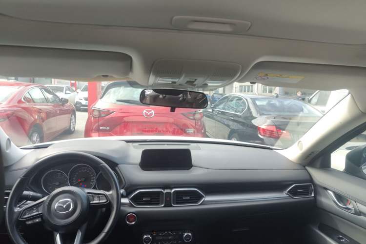 Used Mazda CX-5 2017 2.0L Automatic 2WD ZhiShang Trim China V Standard
