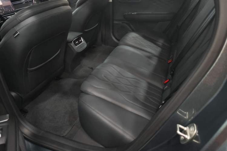 Used Chery Fengyun A8L 2025 1.5 TGDI 145 km Luxury Version
