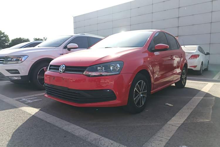 Used Volkswagen Polo 2016 1.4L Manual Fashion Model