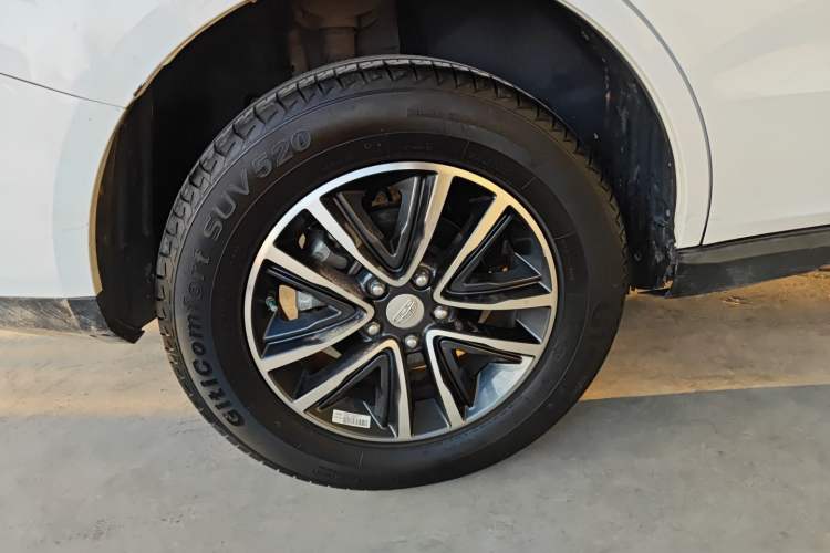 Used Geely Auto Vision X6 2019 1.4T Manual 4G Connect Luxury Model China VI Standard
