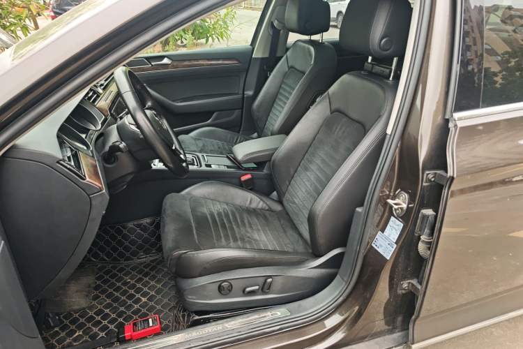 Used Volkswagen Magotan 2018 330TSI DSG Luxury Model
