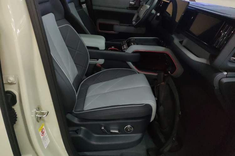 Used  Leopard 5 2025 TianShen Intelligent Driving Ultra Edition