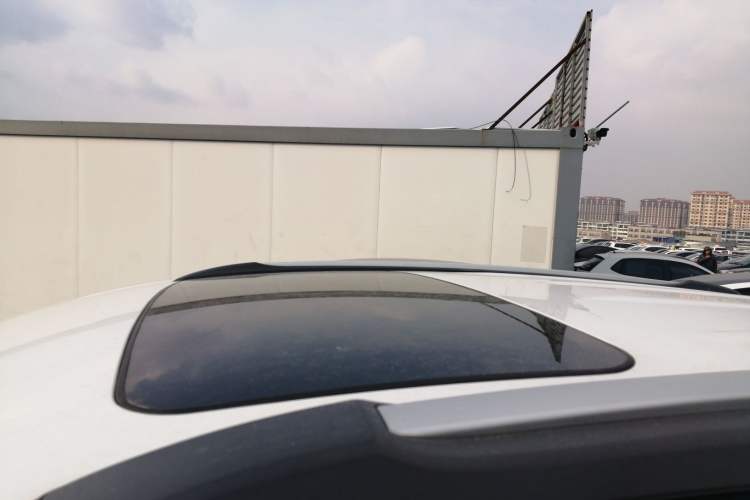 Used Buick Encore 2017 18T Automatic Two-Wheel Drive Urban Fashion Model