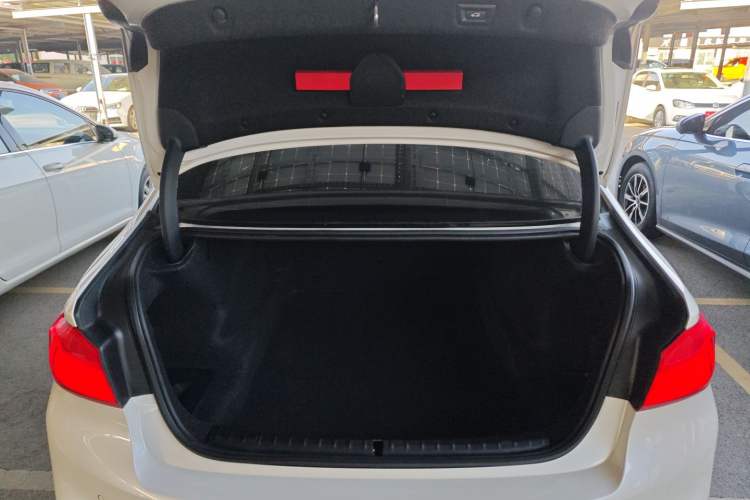 Used BMW 5 Series 2020 525Li M Sport Package
