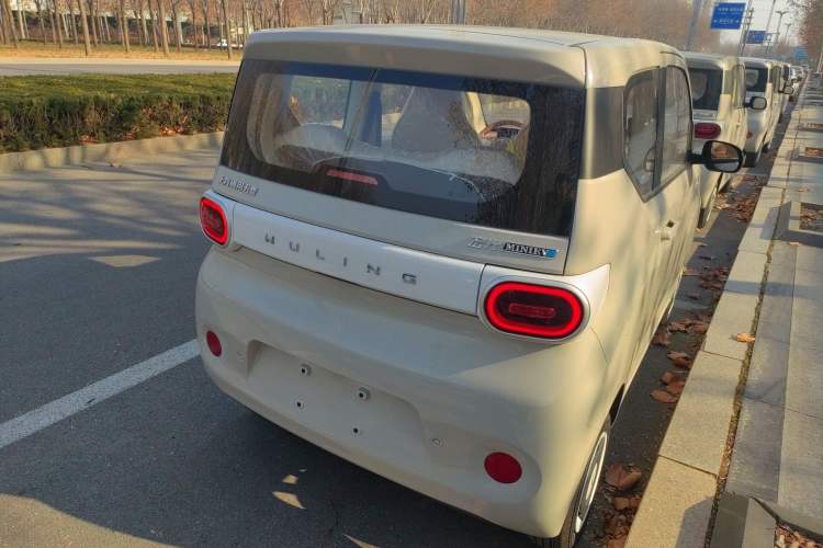 Used Wuling Hongguang MINIEV 2024 3rd Generation 215km Youth Edition