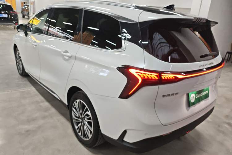 Used FORTHING Yacht 2024 1.5T DCT Guanhai Edition
