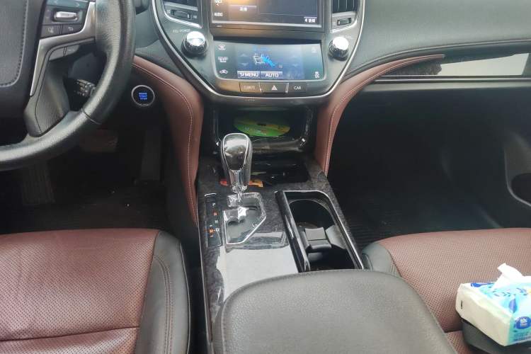 Used Toyota Crown 2018 2.0T Sport Edition
