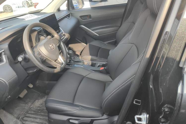 Used Toyota FRONTLANDER 2023 2.0L CVT Elite Edition
