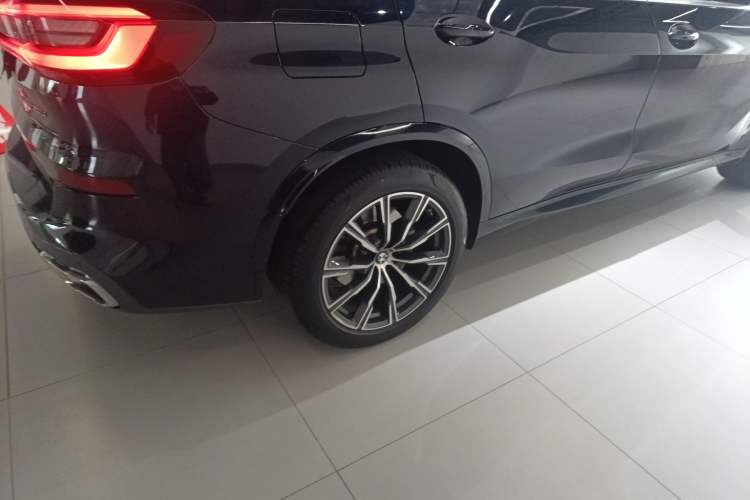 Used BMW X5 2022 Restyled xDrive 30Li Luxury Version M Sport Package