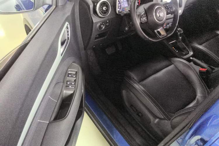 Used MG ZS 2018 1.5L Automatic Luxury Edition China V Standard
