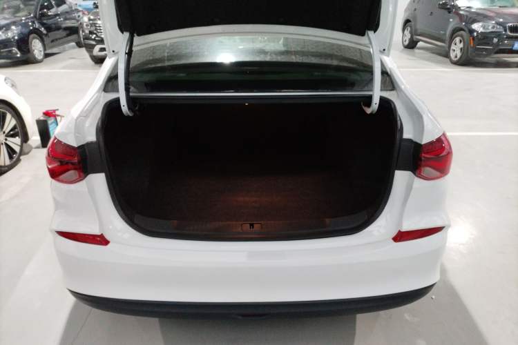 Used Chevrolet Monza 2022 320 Automatic Enjoyment Sunroof Version
