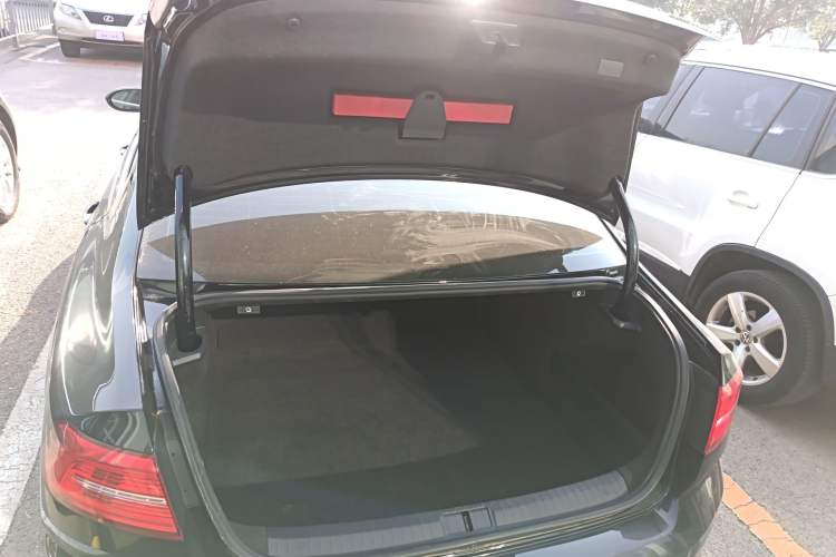 Used Volkswagen Magotan 2018 Facelift 380TSI DSG Luxury Version
