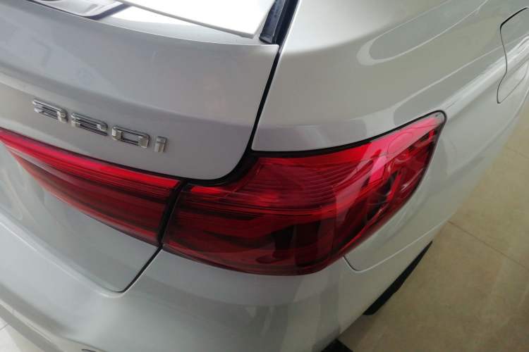 Used BMW 3 Series GT 2018 320i Sport Edition
