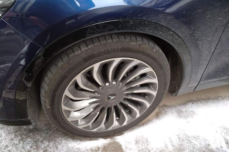 Used VOYAH FREE 2021 Four-Wheel Drive Standard Range-Extended Exclusive Luxury Package
