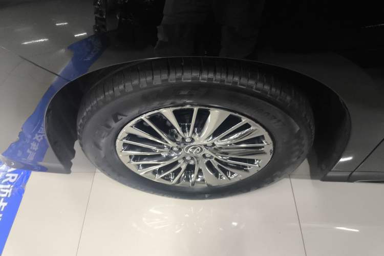 Used Toyota Alphard 2021 Dual-Motor 2.5L Premium Edition
