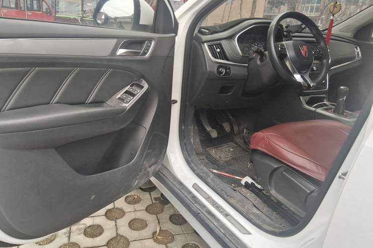 Used Roewe RX5 2016 20T Two-Wheel Drive Manual Flagship Edition