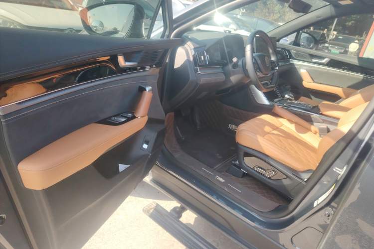 Used BYD Tang New Energy 2023 DM-i Champion Edition 112KM Prestige Model