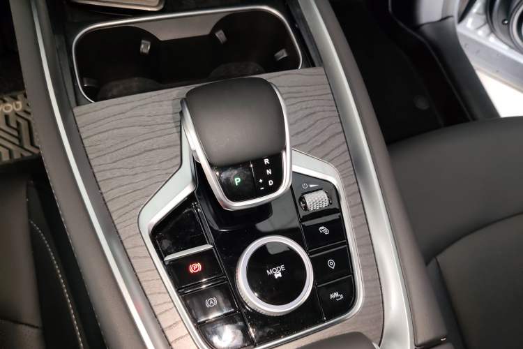 Used Chery Tiggo 8 PRO 2025 290T Two-Wheel-Drive Luxury Edition
