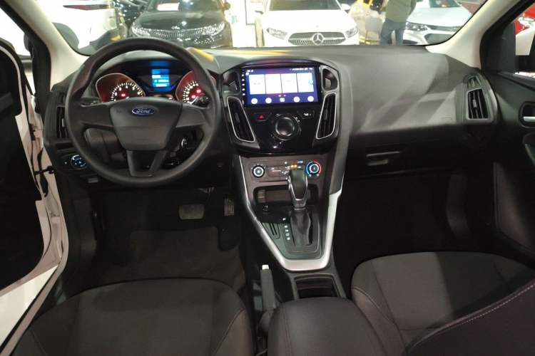 Used Ford Focus 2015 Hatchback 1.6L Automatic Comfort Model
