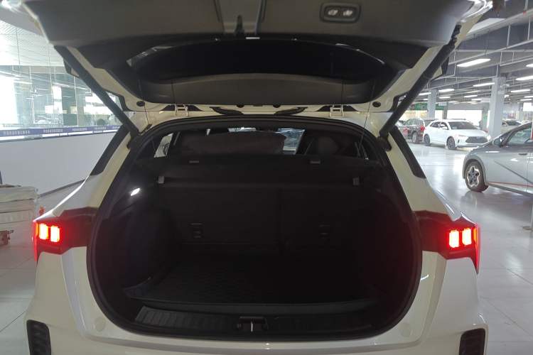 Used Lynk & Co 06 2023 Remix 1.5T JinPro
