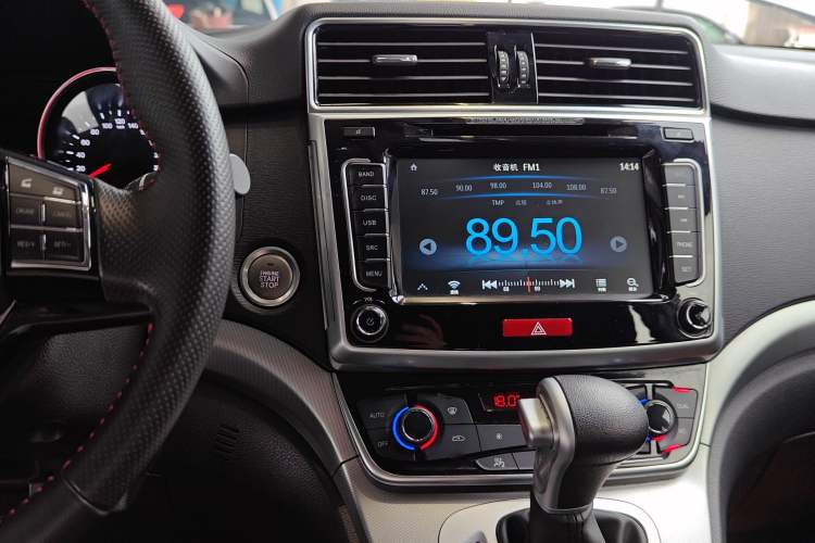 Used Haval M6 2018 Revised Version 1.5T DCT Two-Wheel Drive Elite Edition
