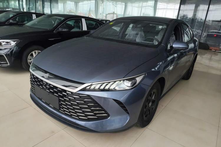 Used BYD Qin PLUS 2025 DM-i Smart Drive 55KM Leading Model