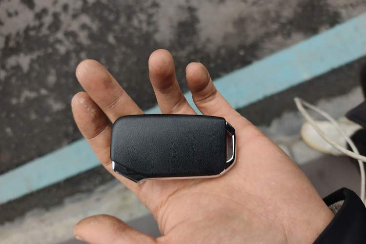 Used Kia kx1 Stonic 2021 1.4L CVT Sunroof Model