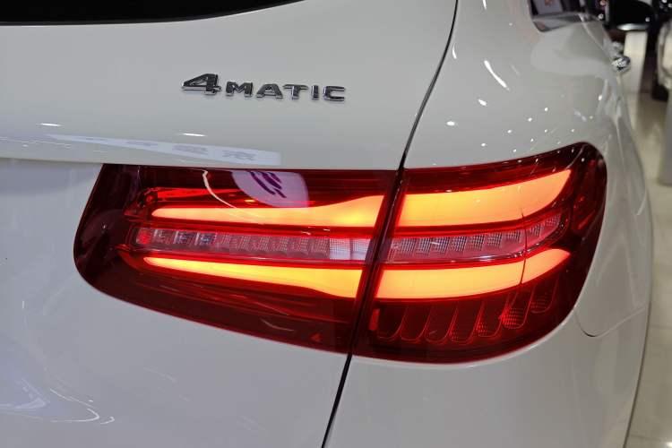 Used Mercedes-Benz GLC 2019 Facelift GLC 260 L 4MATIC Luxury Model
