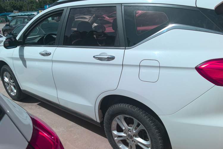 Used Haval M6 2017 1.5T Automatic Two-Wheel Drive Prestige Model
