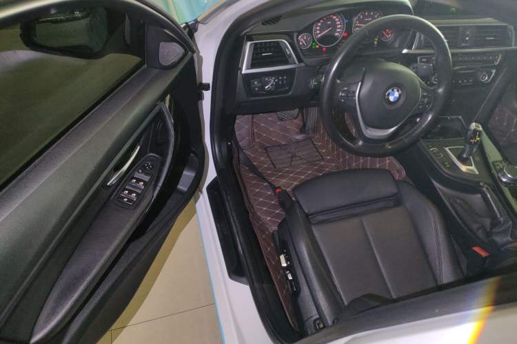 Used BMW 3 Series 2019 320Li Fashion Model
