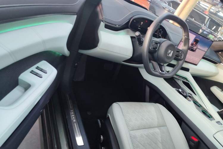 Used Zeekr 001 2024 WE Edition 100 kWh Rear-Drive