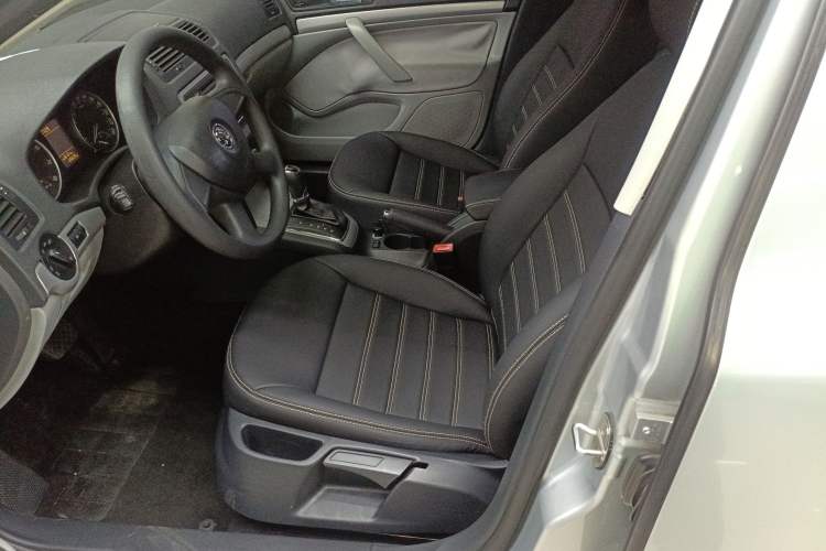 Used Skoda Octavia 2014 1.6L Automatic Yijie Edition
