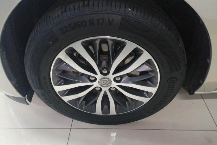 Used Buick GL8 2017 ES 28T Luxury Model China V Standard
