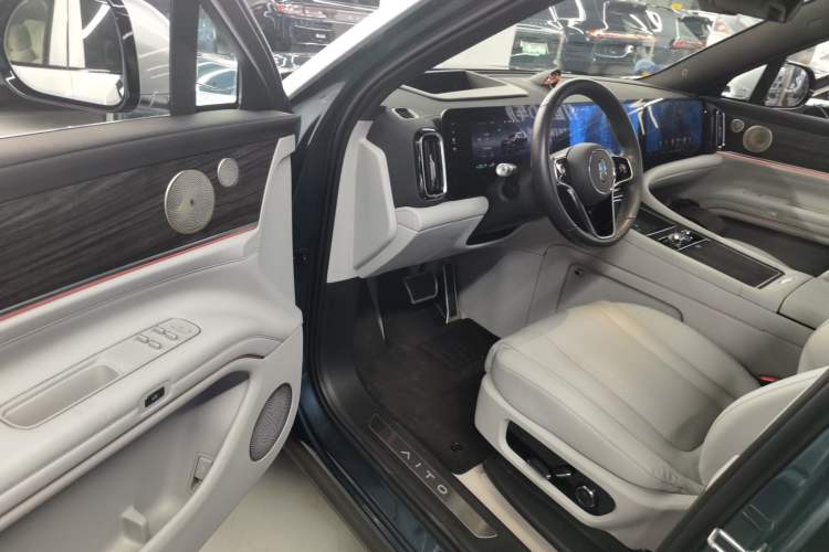 Used Hima AITO M9 2024 Range-Extended Ultra Version 42 kWh 6-Seater Model