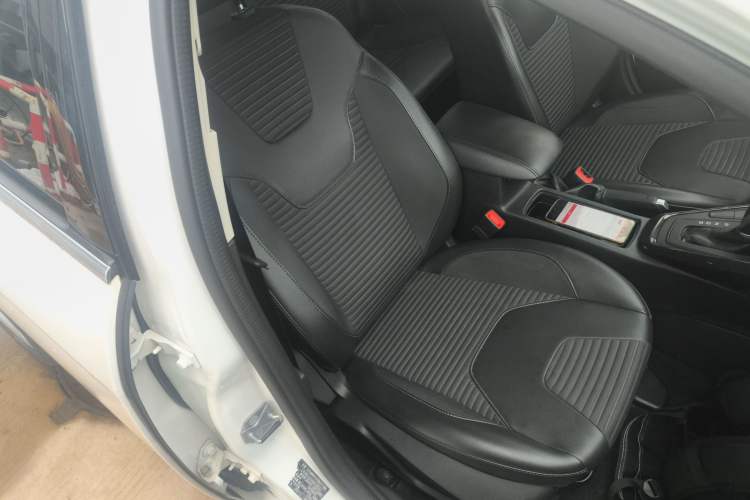 Used Ford Focus 2020 Hatchback Classic 1.5L Automatic Trendy Model