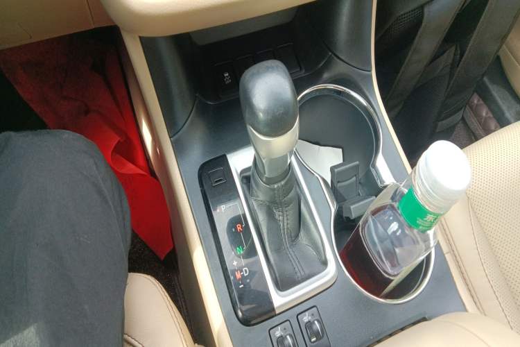 Used Toyota Highlander 2015 2.0T Two-Wheel Drive Luxury Edition 7 Seats