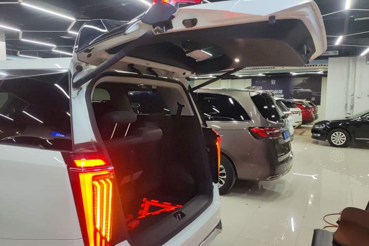 Used GAC Trumpchi M8 2024 Master Series 400T Prestige Edition
