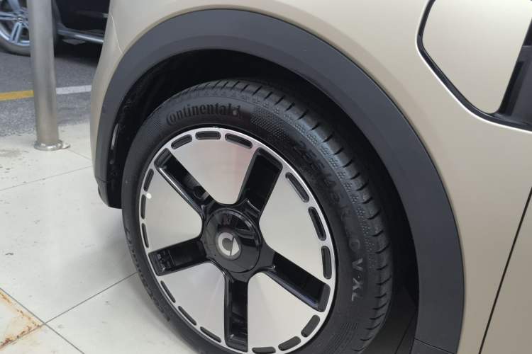 Used  #5 2024 Ultra-Long Range Extraordinary Journey Luxury Edition
