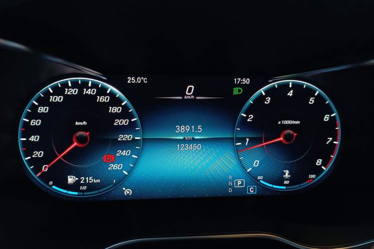 Used Mercedes-Benz GLC 2020 GLC 260 L 4MATIC Luxury Model