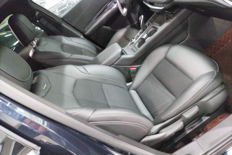 Used Cadillac XT4 2021 28T Two-Wheel Drive Tech Edition