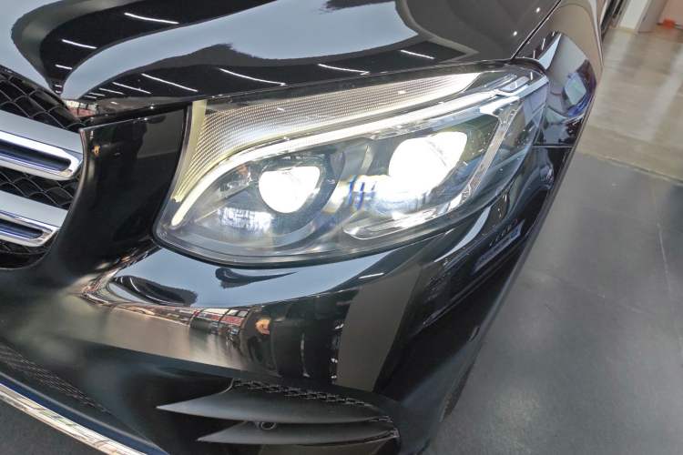 Used Mercedes-Benz GLC 2019 GLC 300 L 4MATIC Dynamic Model