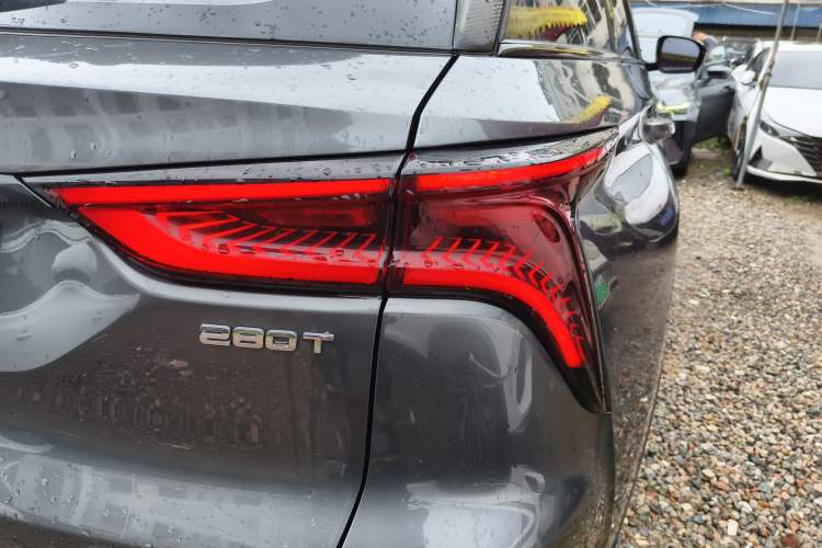 Used Changan CS75 PLUS 2021 1.5T Automatic Luxury Version
