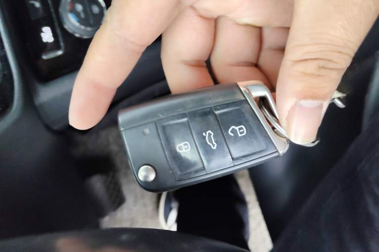 Used Volkswagen Tharu 2020 280TSI Two-Wheel Drive Luxury Plus Version China VI Standard
